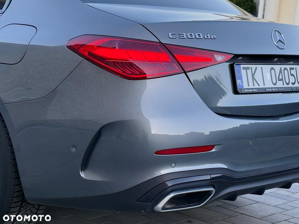 Mercedes-Benz Klasa C ver-300-de-phev-4--matic-amg - 12