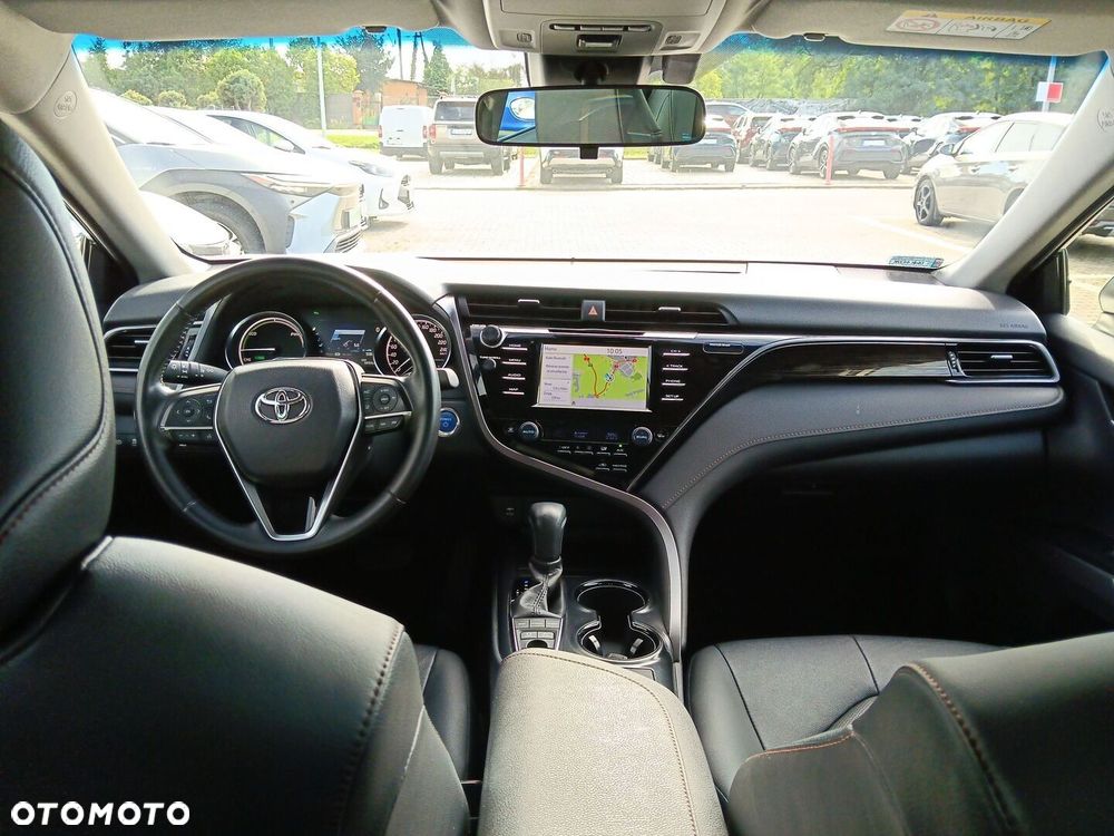 Toyota Camry 2.5 Hybrid Comfort CVT - 12