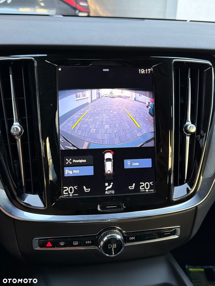 Volvo XC 40 T3 Geartronic RDesign - 4