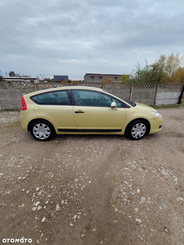 Citroen C4 2005 photo 3