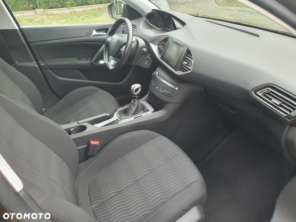 Peugeot 308 - 19