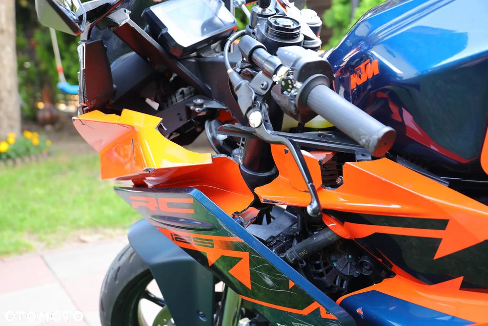 KTM RC 125 - 8