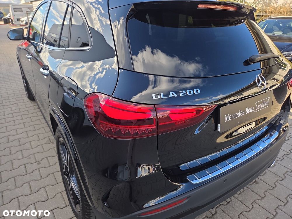 Mercedes-Benz GLA 200 AMG Line - 25