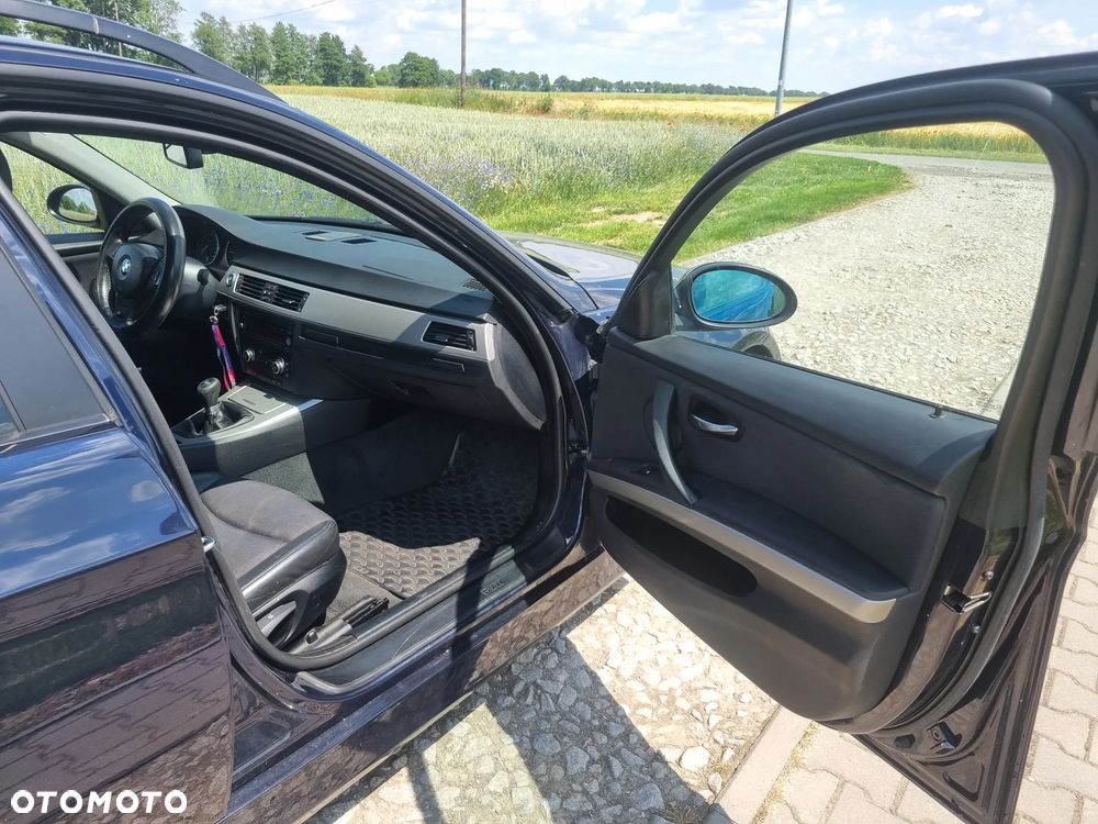 BMW Seria 3 320d DPF - 11