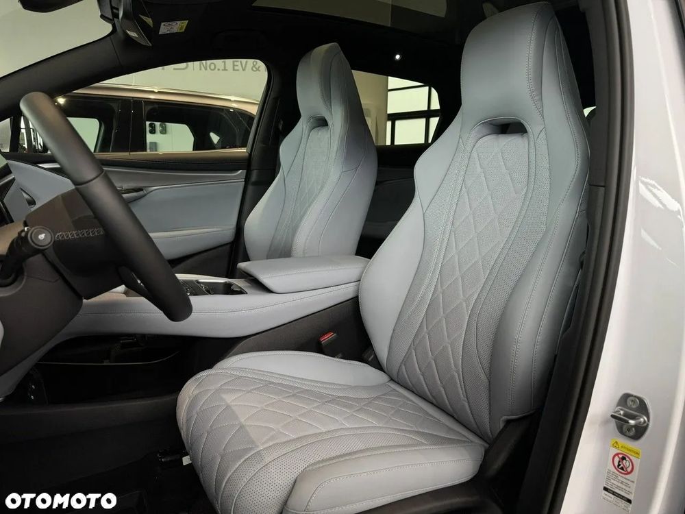 BYD Sealion 7 91.3kWh Excellence AWD - 8