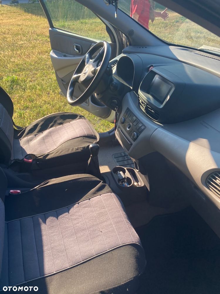 Nissan Almera - 23