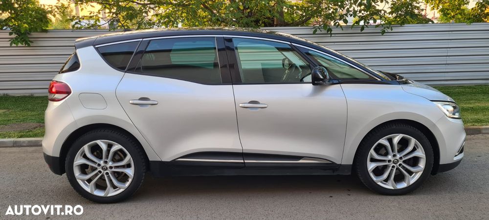 Renault Scenic BLUE dCi 120 EDC BLACK EDITION - 9