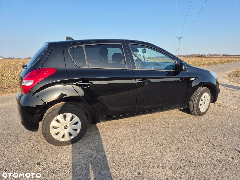 Hyundai i20 1.2 UEFA EURO 2012 Edition - 7