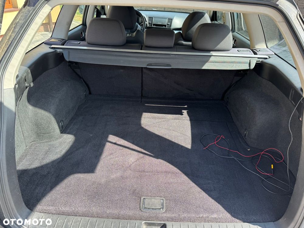 Subaru Legacy - 8