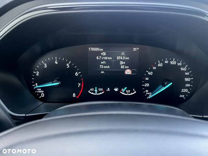 Ford Focus Turnier 1.5 EcoBoost Start-Stopp-System ST-LINE - 34
