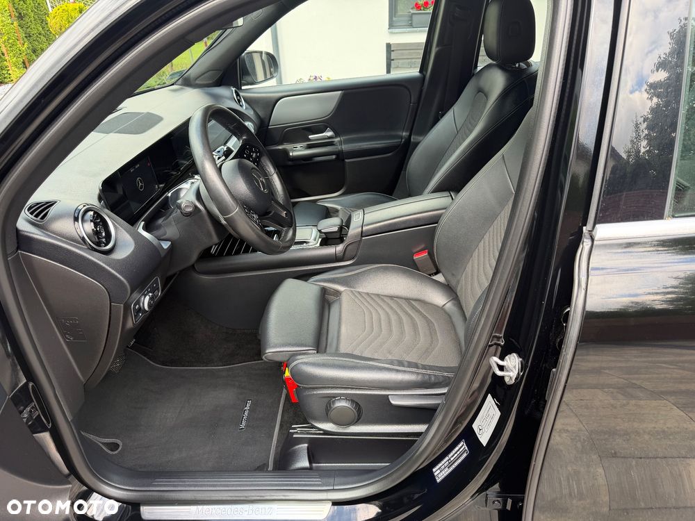 Mercedes-Benz GLB 200 7G-DCT - 20
