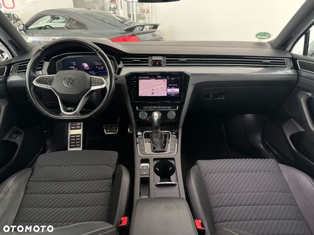 Volkswagen Passat - 6