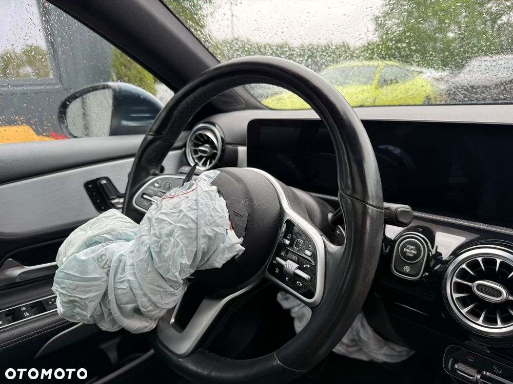 Mercedes-Benz Klasa A 220 4Matic 7G-DCT - 14