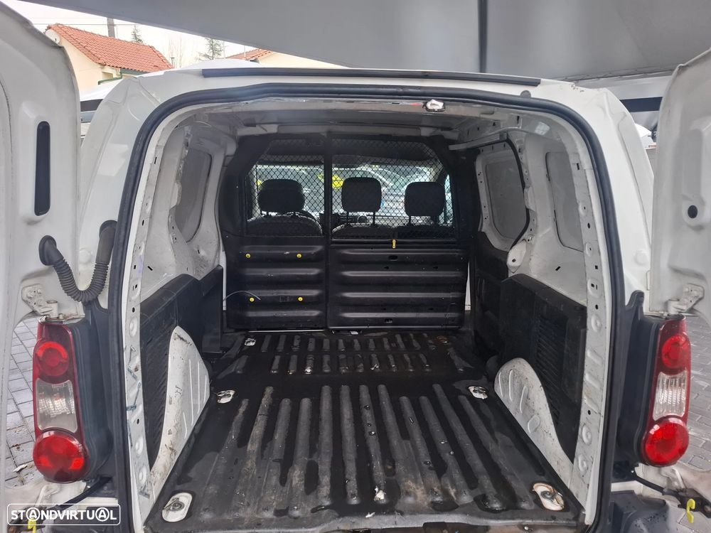 Citroën BERLINGO 1.6HDI 3LUGARES - 12