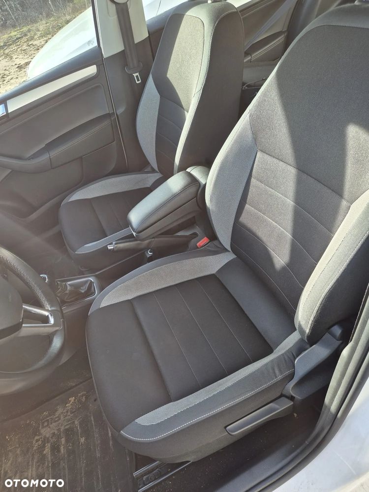 Skoda RAPID - 24