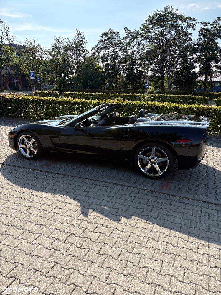 Chevrolet Corvette - 9
