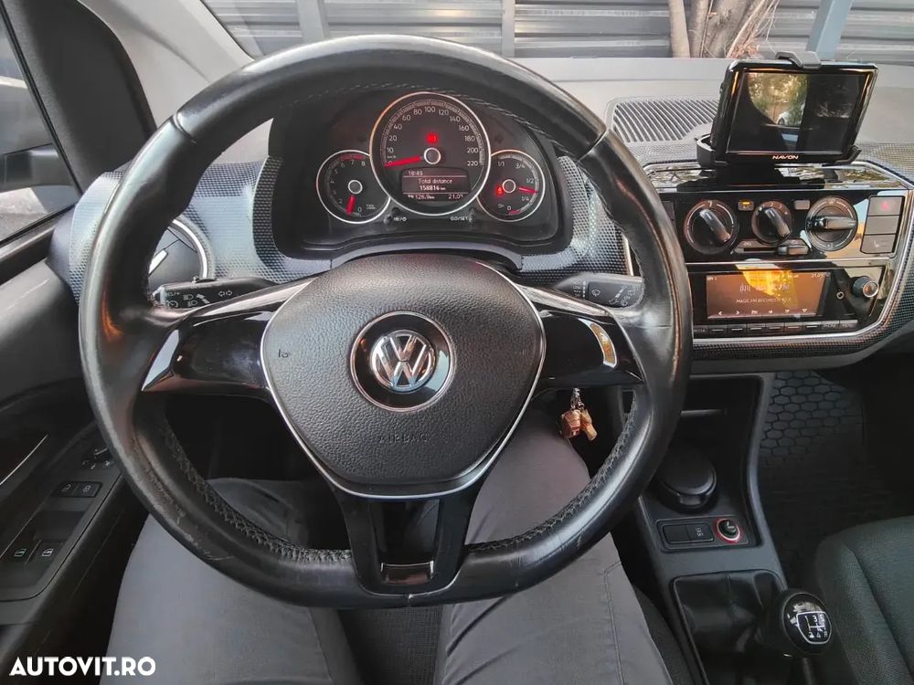 Volkswagen up! - 10