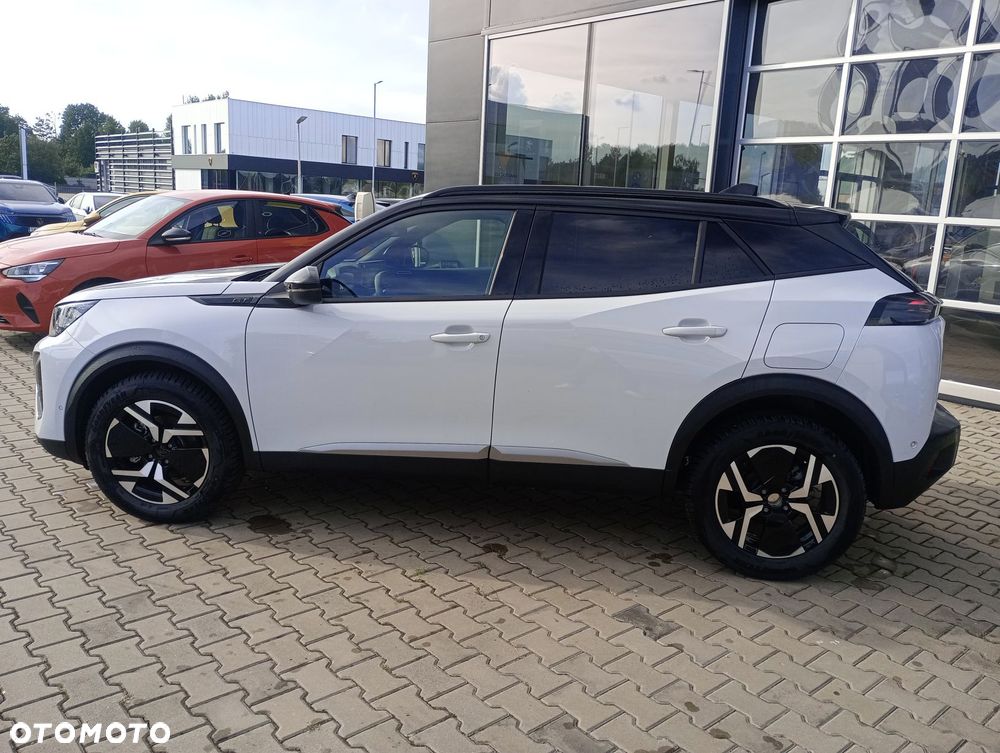 Peugeot 2008 Hybrid 145 e-DSC GT - 4