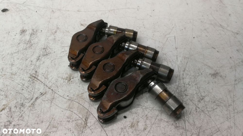 POPYCHACZ ZAWORÓW DŹWIGIENKA AUDI A4 A5 A6 TFSI - 1