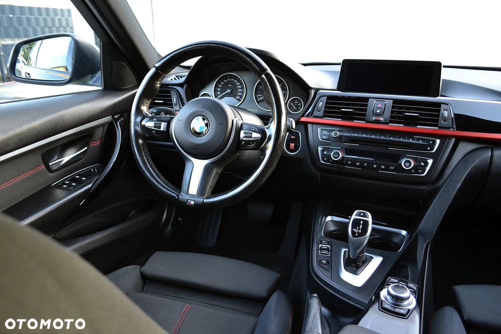 BMW Seria 3 320d DPF Edition Sport - 12