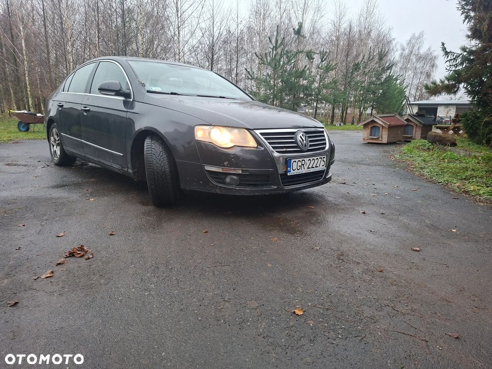 Volkswagen Passat 2.0 FSI Individual - 2