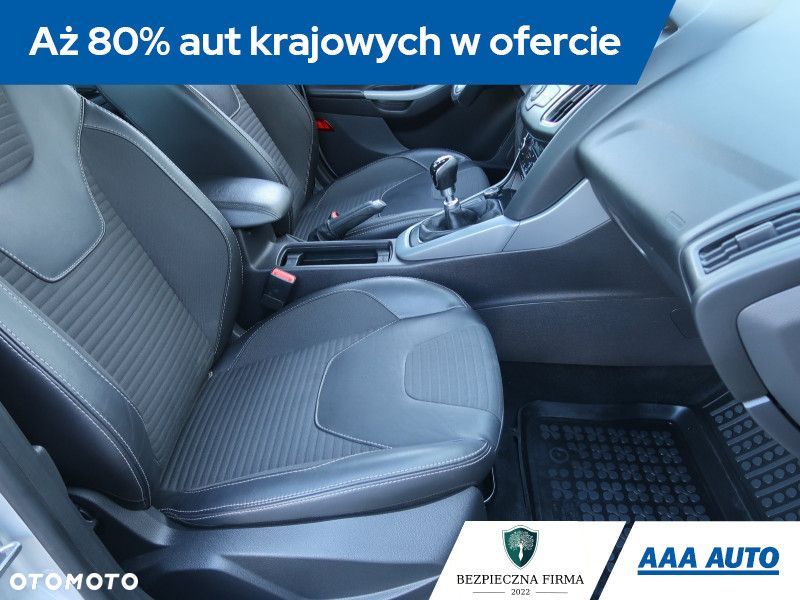 Ford Focus SW - 11