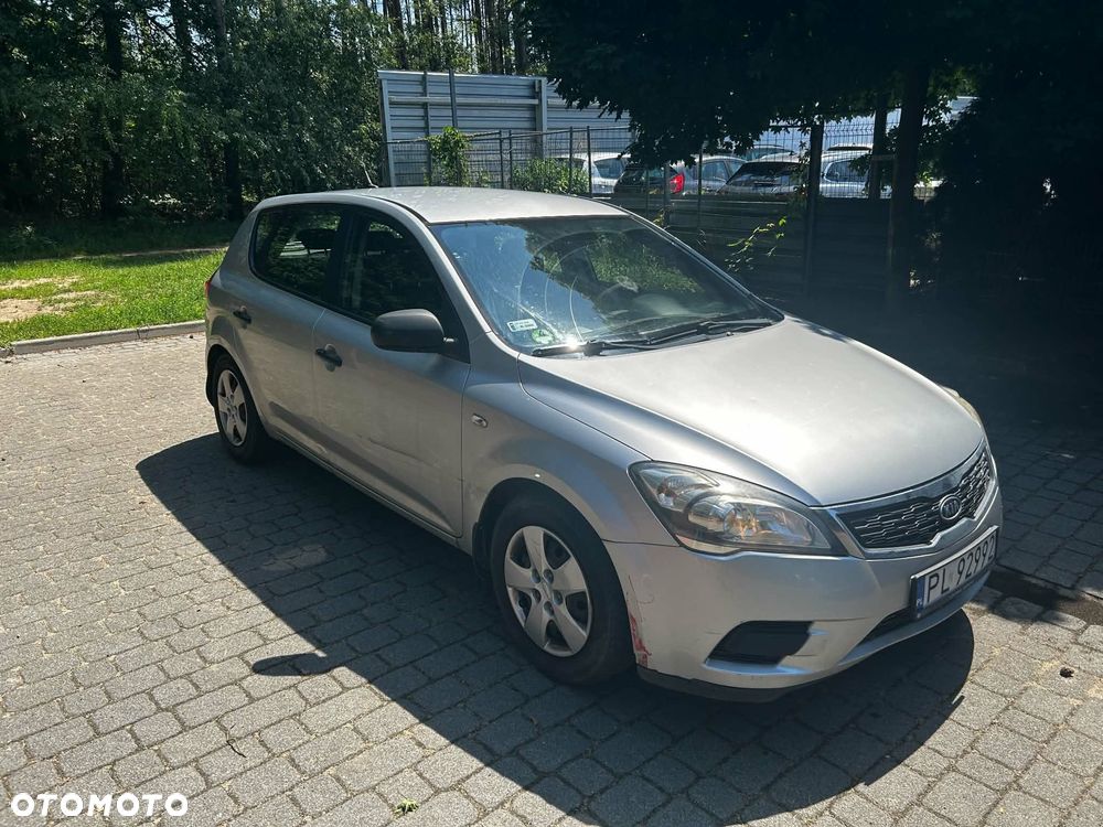 Kia Ceed 1.4 Comfort - 1