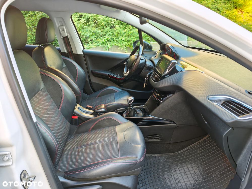 Peugeot 2008 PureTech 130 Stop&Start GT-Line Edition - 7