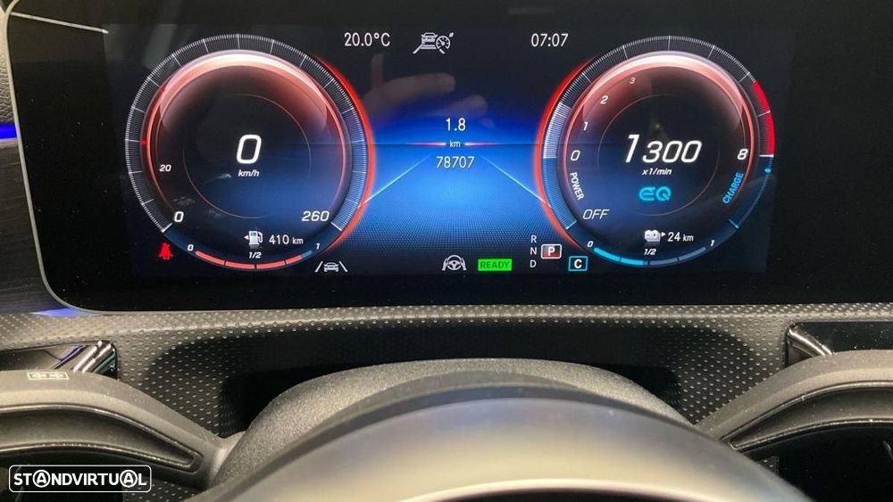 Mercedes-Benz A 250 e AMG Line - 4