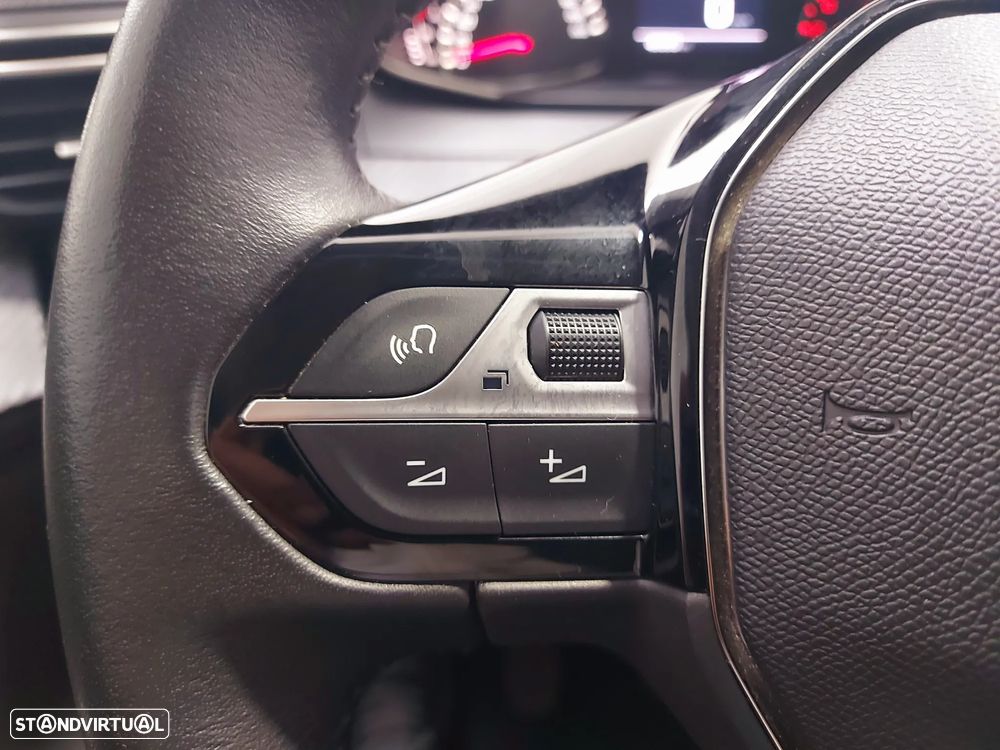 Peugeot 208 1.2 PureTech Active - 20