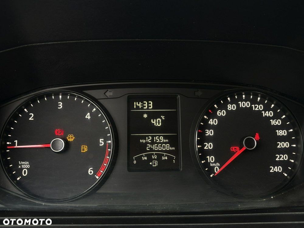 Volkswagen Transporter - 14