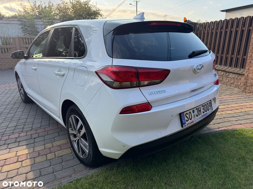 Hyundai i30 1.4 GO Plus - 13