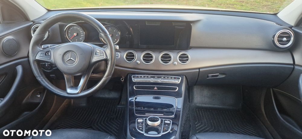Mercedes-Benz Klasa E 200 d 9G-TRONIC - 7