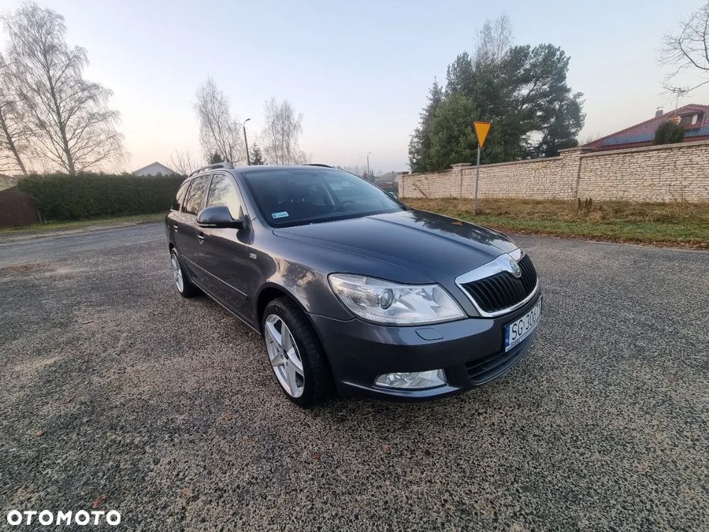 Skoda Octavia 1.8 TSI FAMILY - 8