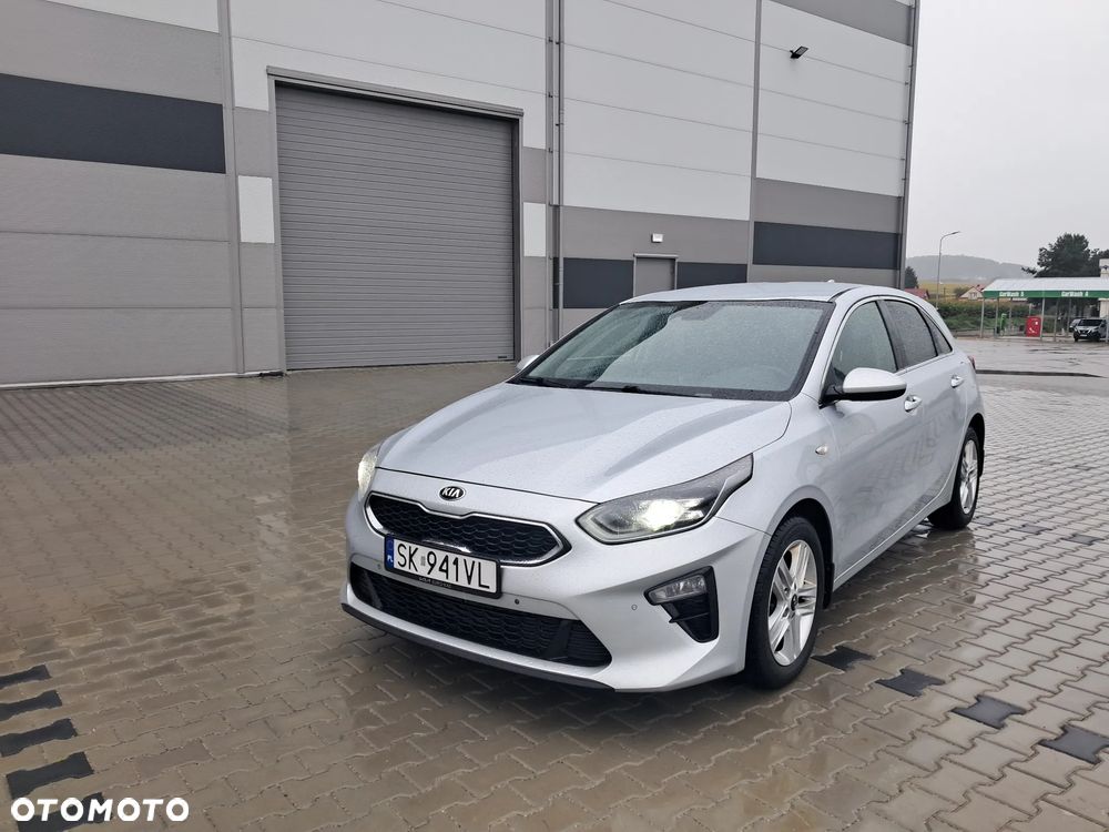 Kia Ceed - 16