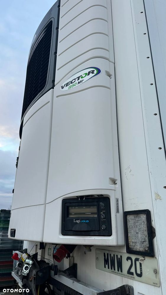 Schmitz Cargobull - 3