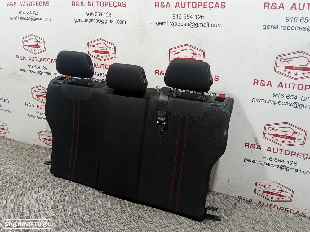 Conjunto de Bancos BMW Série 1 F20 LCI Sport em Tecido Costuras Vermelhas Original - 8