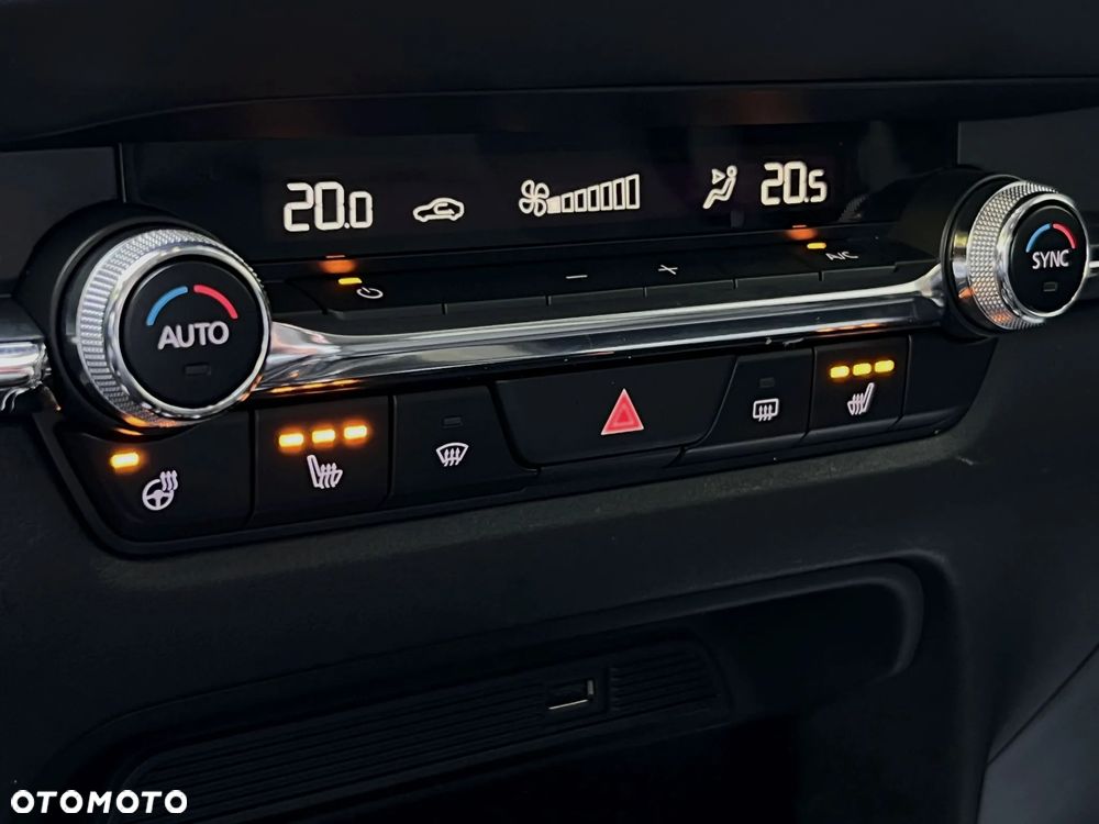 Mazda CX-30 e-SKYACTIV-G 2.0 M HYBRID 150 DRIVE SELECTION - 31