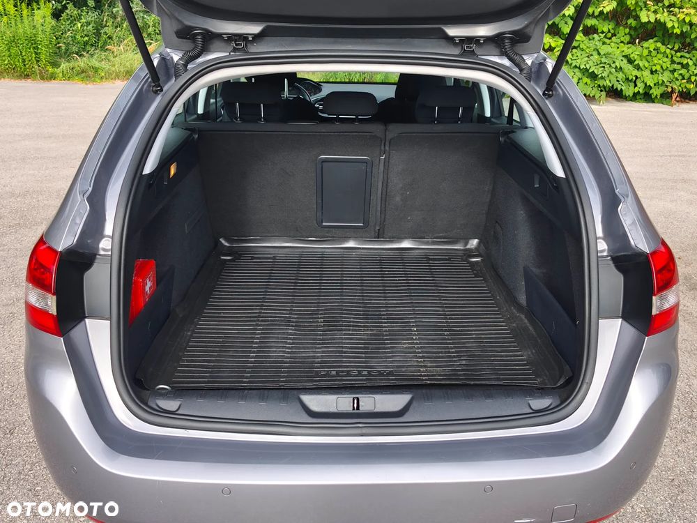 Peugeot 308 1.6 BlueHDi Style S&S - 12