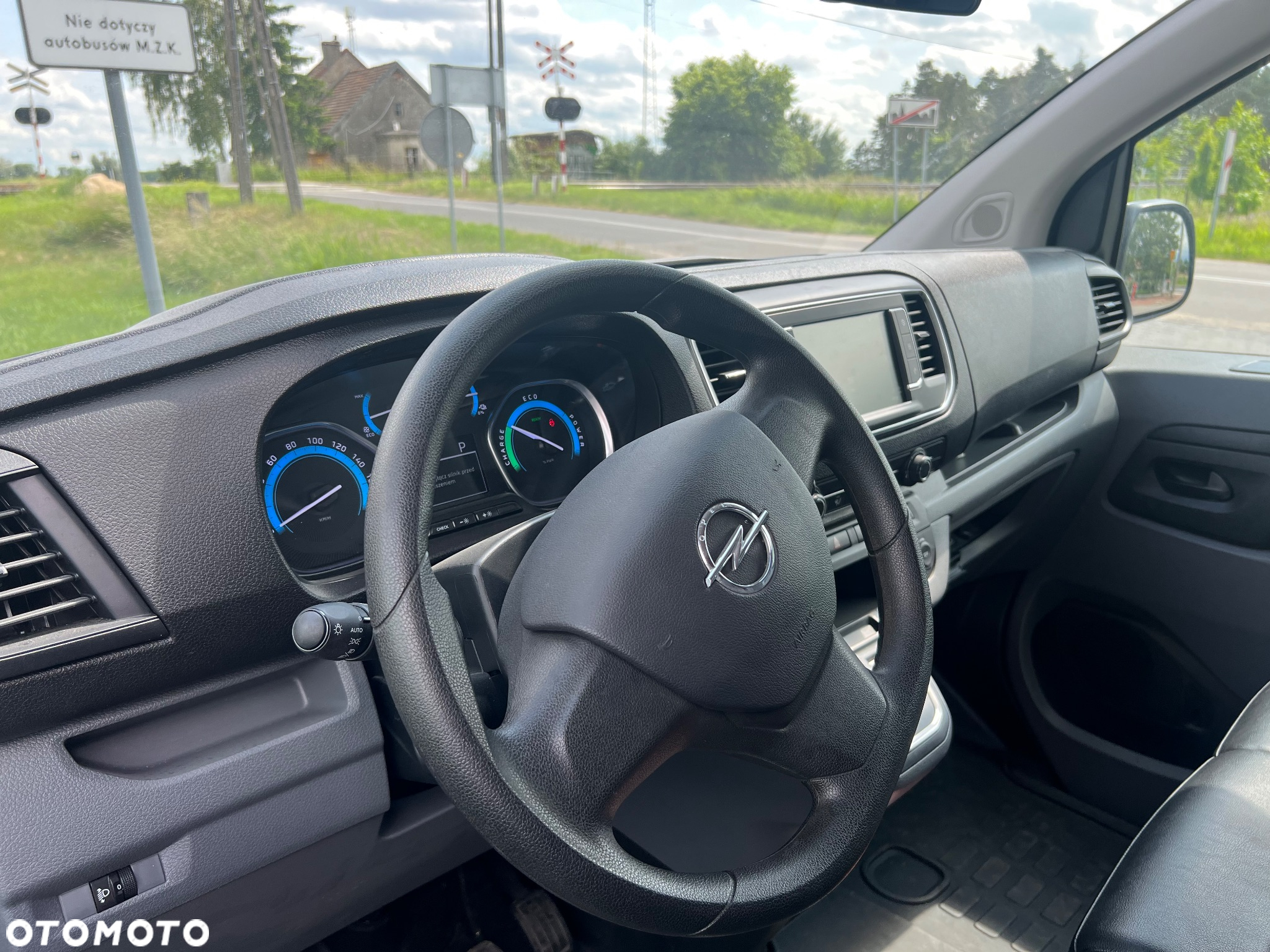 Opel Vivaro - 9