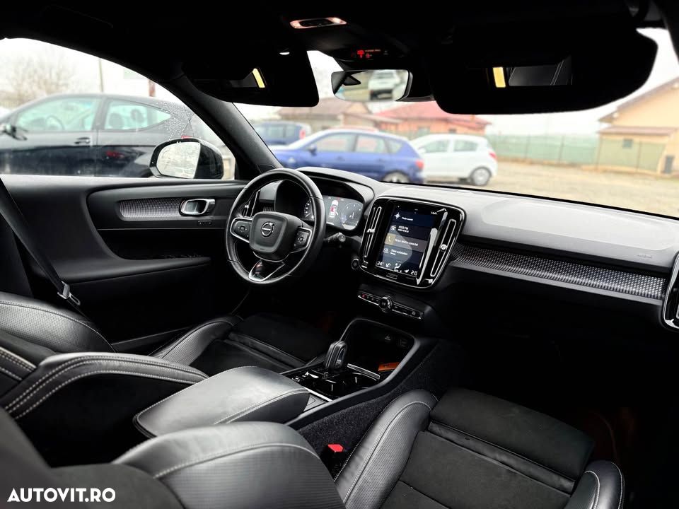 Volvo XC 40 D4 AWD R-Design - 9