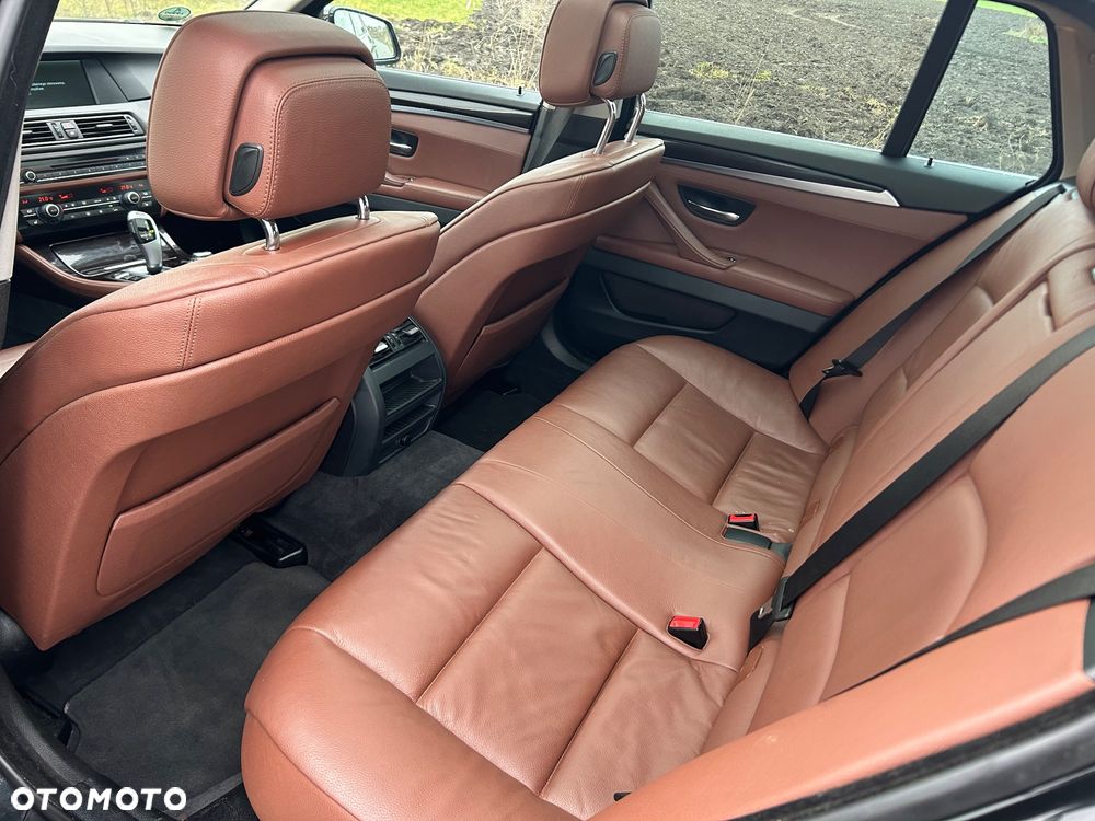 BMW Seria 5 520d Sport-Aut - 22