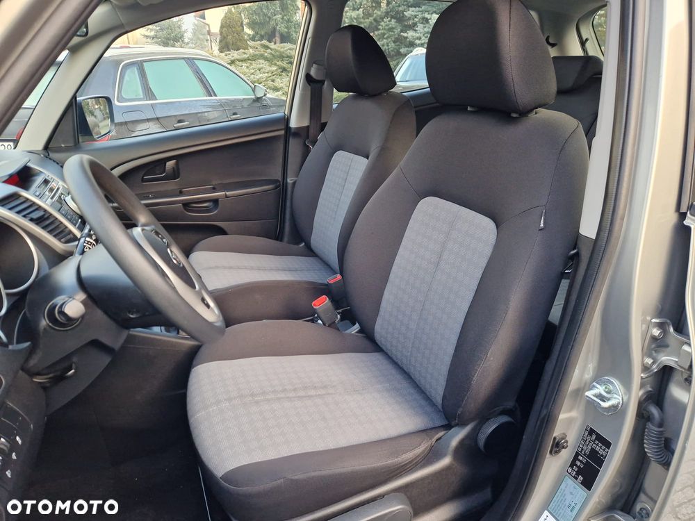 Kia Venga 1.4 CVVT Dream Team Edition - 17