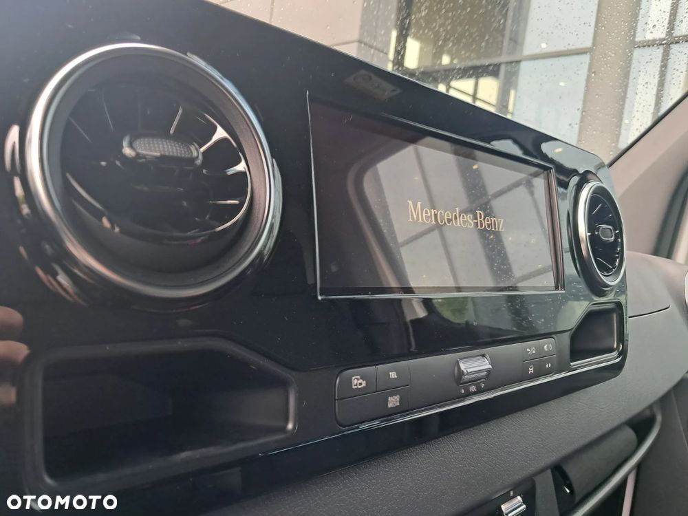 Mercedes-Benz Sprinter 319 CDI Furgon PRO  Ekstra Długi 4325+mm - 22