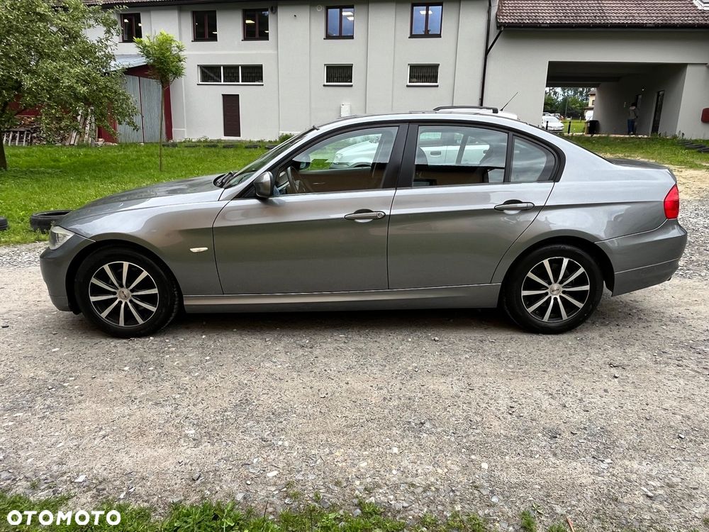 BMW Seria 3 318d DPF Edition Lifestyle - 7