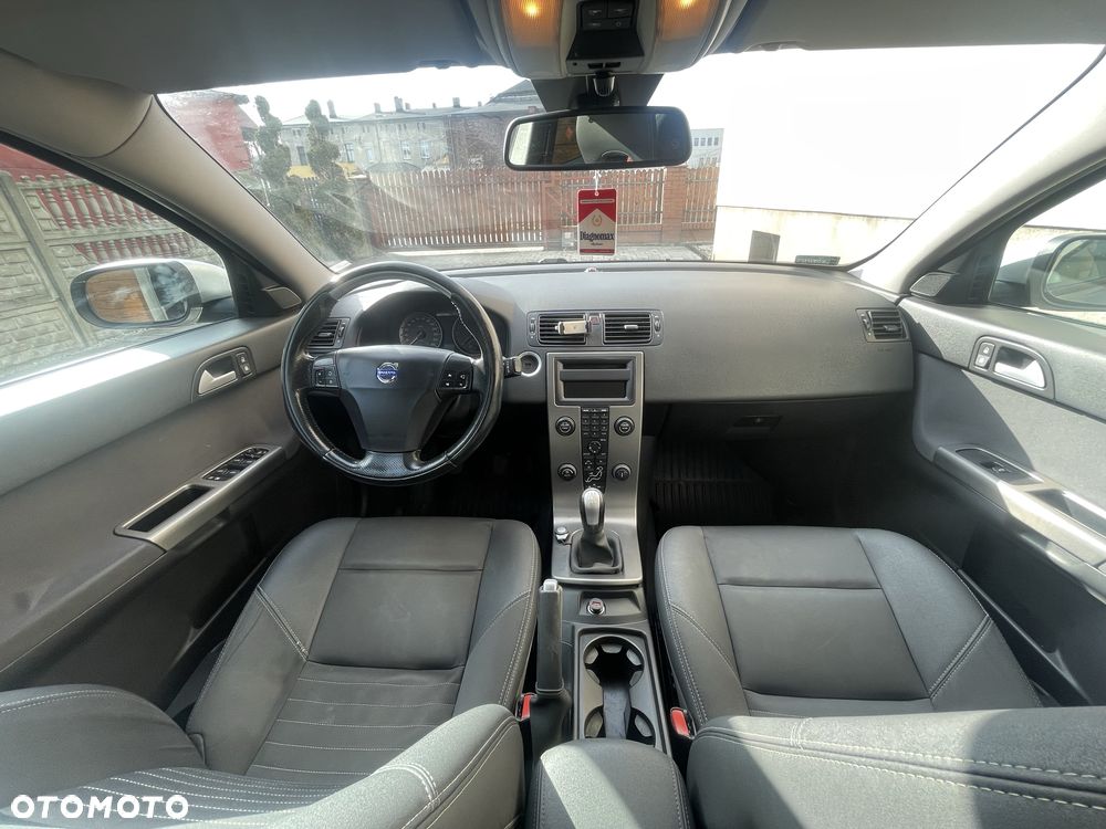 Volvo V50 - 8