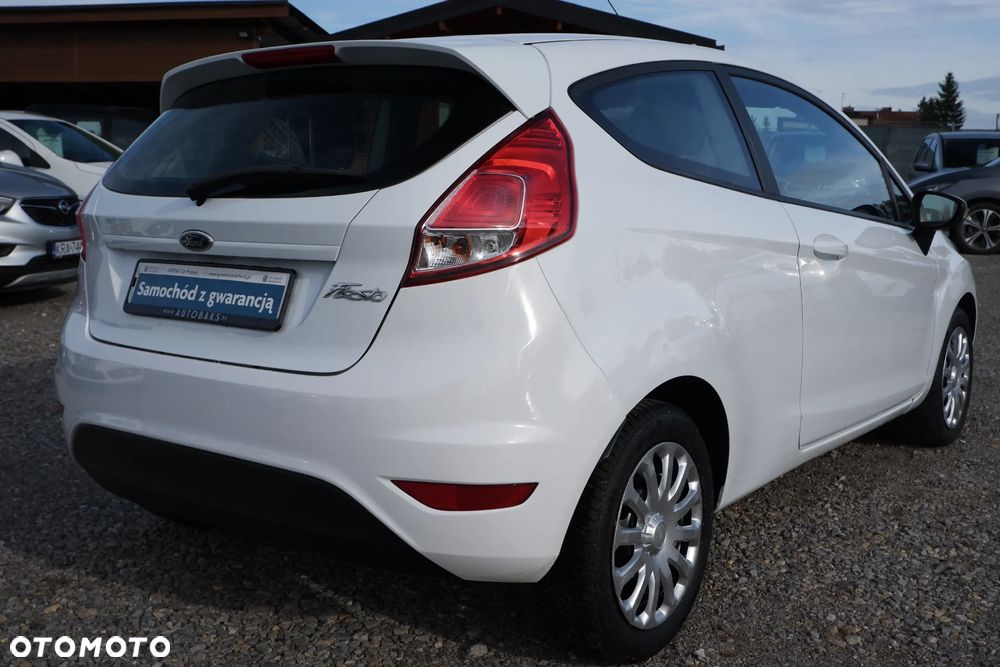 Ford Fiesta 1.25 Ambiente - 26