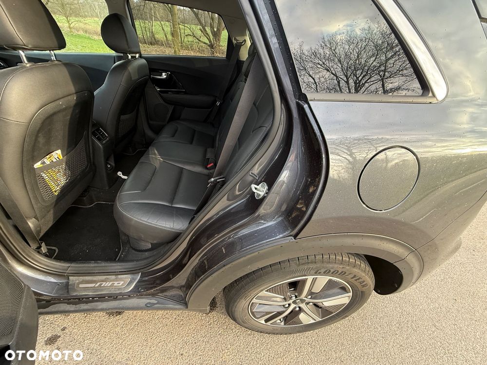 Kia Niro 1.6 GDI PHEV 2WD OPF Edition 7 - 37