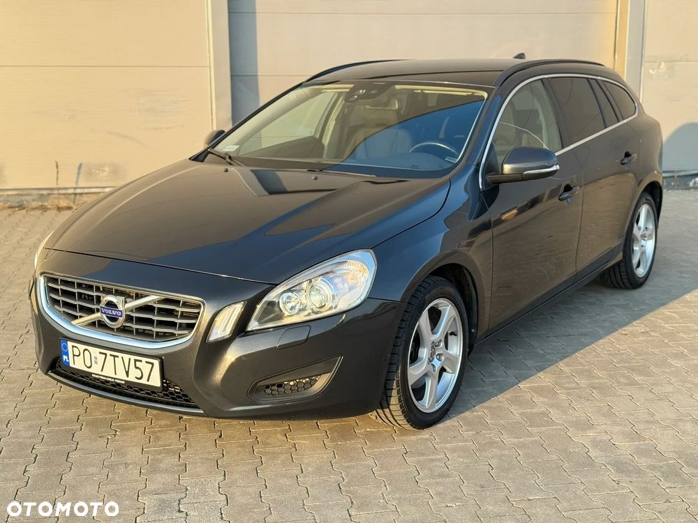 Volvo V60 D3 Geartronic Momentum - 4