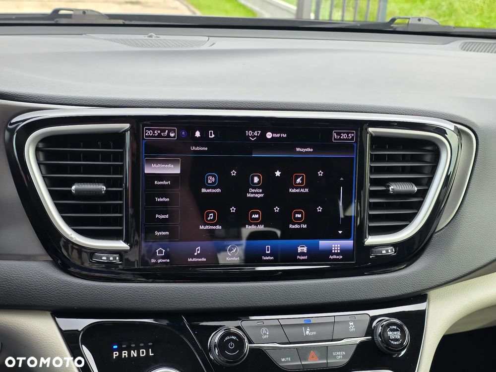 Chrysler Pacifica - 20